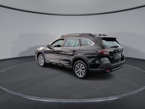 Certified 2023 Subaru Outback image 6