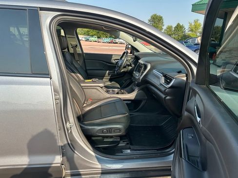 Used 2021 GMC Acadia AT4 w/ GMC Pro Grade Package AWD/4WD image 31