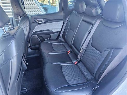 Used 2024 Jeep Compass Latitude w/ Altitude Special Edition AWD/4WD image 19