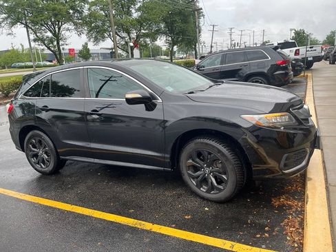 Used 2017 Acura RDX AWD w/ Technology Package image 3