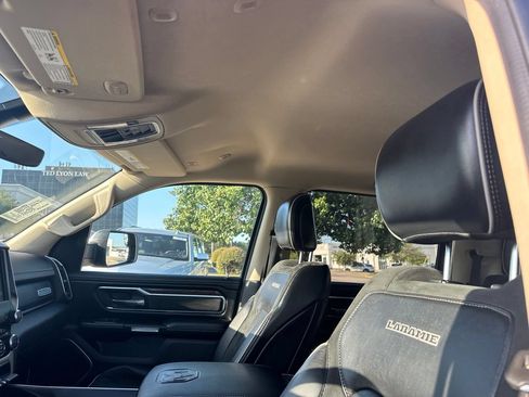 Used 2019 RAM 1500 Laramie AWD/4WD image 8