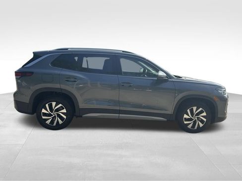 New 2026 Volkswagen Tiguan S FWD image 6