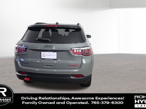 Used 2023 Jeep Compass Trailhawk image 9
