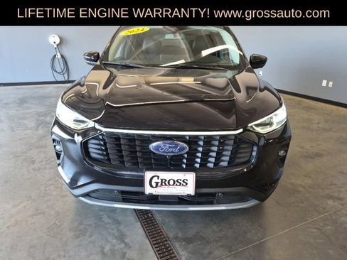 Used 2024 Ford Escape Platinum AWD/4WD image 4