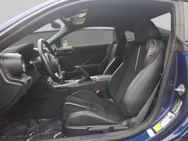 Used 2023 Toyota GR86 Premium w/ ALL Weather Mat Package (TMS) RWD image 15