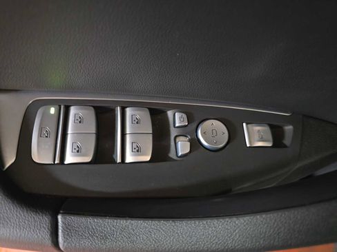 Used 2023 BMW X3 xDrive30i w/ Convenience Package image 24