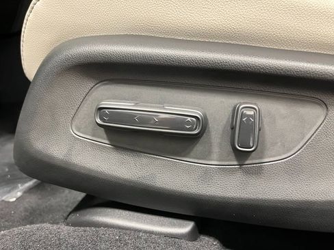 New 2026 Honda HR-V EX-L image 12