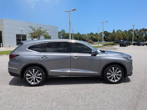 Used 2025 Acura MDX FWD w/ Technology Package image 4