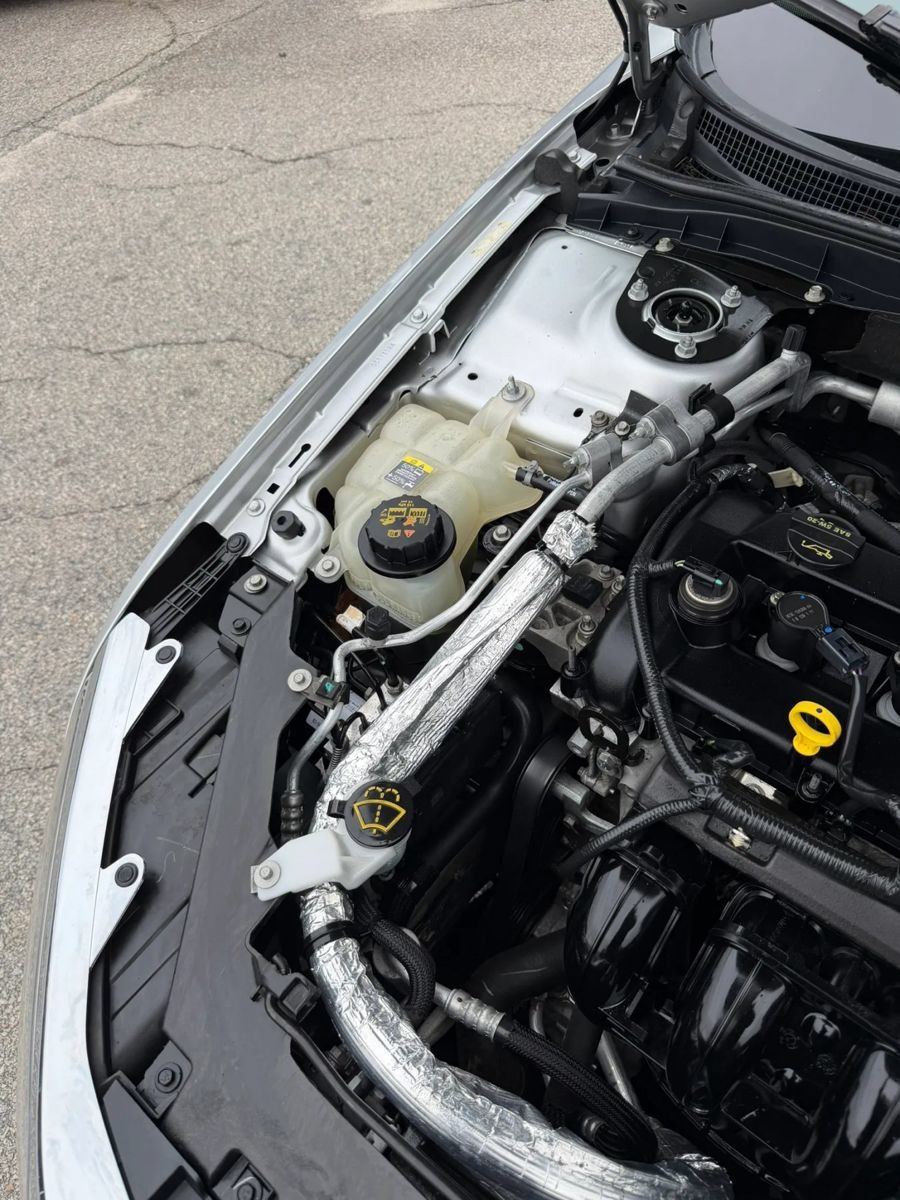 Used 2012 Ford Fusion SEL FWD image 38