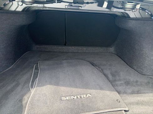 Used 2022 Nissan Sentra SV FWD image 11
