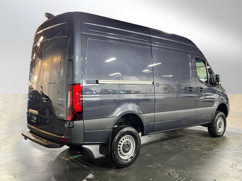 Used 2026 Mercedes-Benz Sprinter 2500 image 3