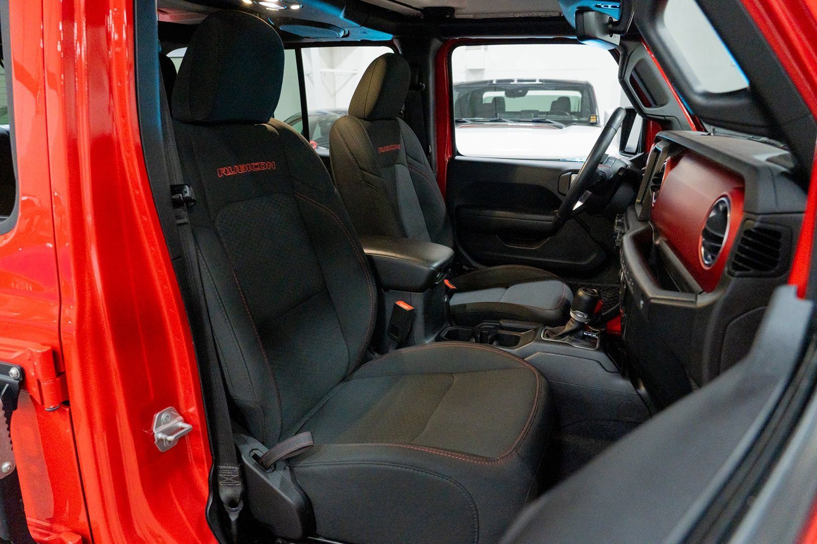 Used 2019 Jeep Wrangler Unlimited Rubicon AWD/4WD image 37