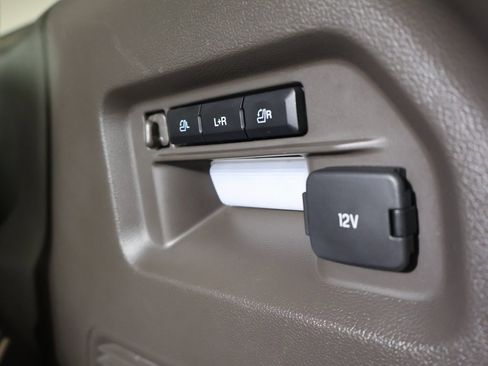 Used 2021 Ford Explorer Platinum w/ Equipment Group 601A image 17