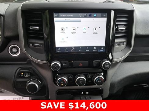 Used 2024 RAM 2500 Tradesman w/ Chrome Appearance Group image 23