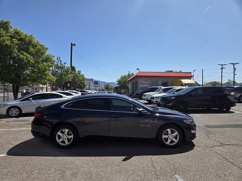 Used 2023 Chevrolet Malibu LS FWD image 3