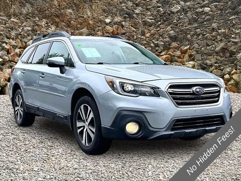 Used 2018 Subaru Outback 2.5i Limited AWD/4WD image 8
