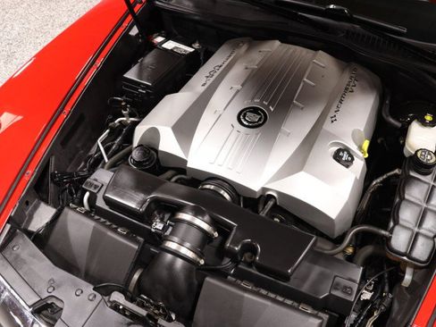 Used 2007 Cadillac XLR RWD image 19