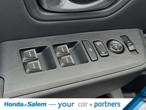 New 2025 Honda Pilot Sport image 13