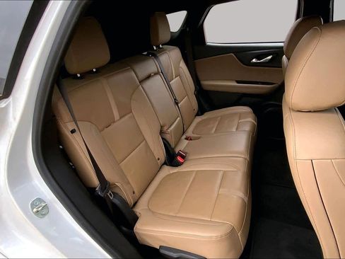 Used 2020 Chevrolet Blazer Premier FWD image 20