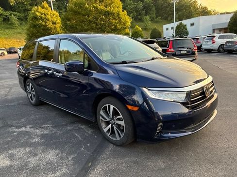 Used 2024 Honda Odyssey Touring image 7