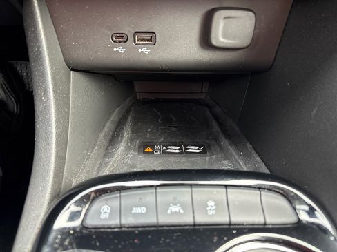 Used 2024 Buick Encore GX Avenir w/ Avenir Technology Package image 18