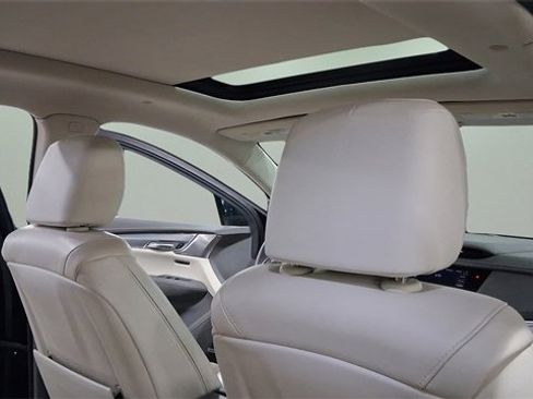 Used 2021 Cadillac XT5 Premium Luxury image 16