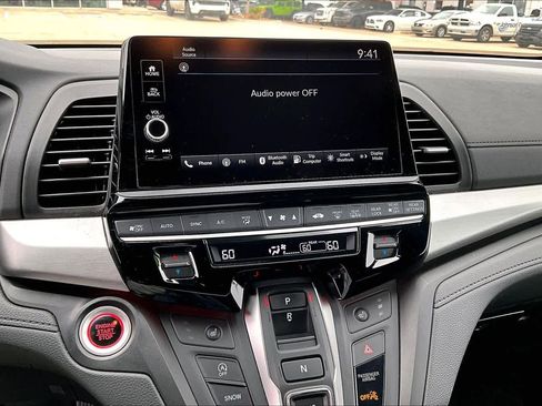 Used 2025 Honda Odyssey Sport-L image 31