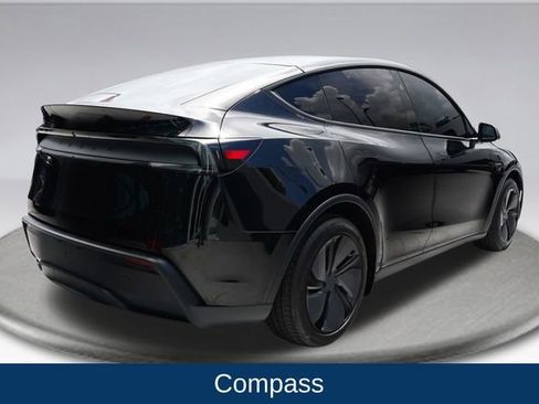 Used 2026 Tesla Model Y 2WD image 15