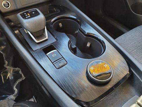 Certified 2023 Nissan Rogue SV image 21