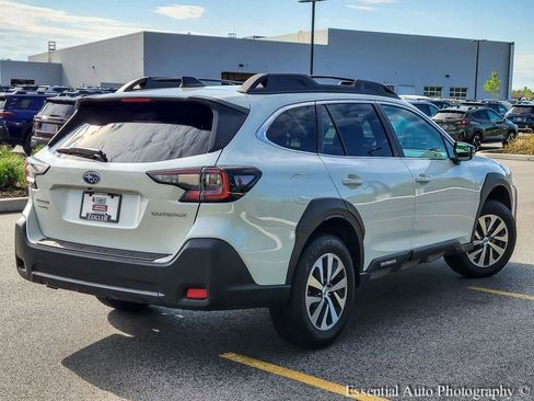 Used 2024 Subaru Outback Premium AWD/4WD image 7