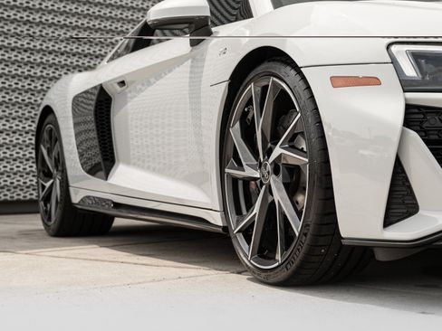 Certified 2023 Audi R8 V10 performance w/ Premium Package RWD image 43