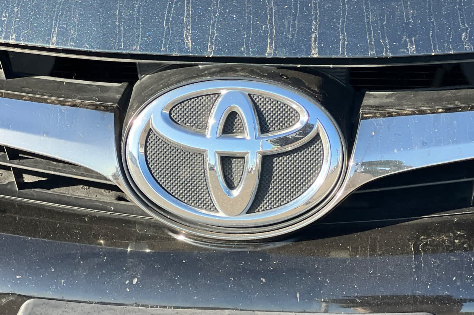 Used 2016 Toyota Camry SE FWD image 16