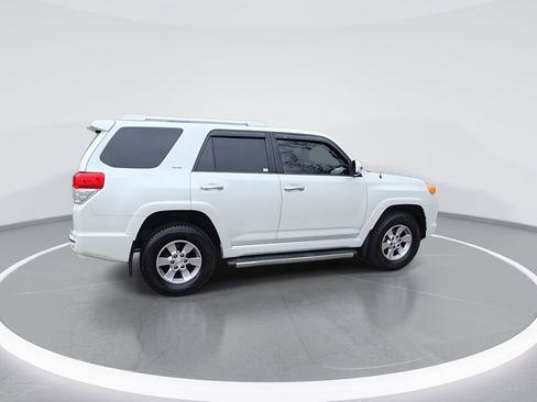Used 2012 Toyota 4Runner SR5 w/ Convenience Pkg image 9