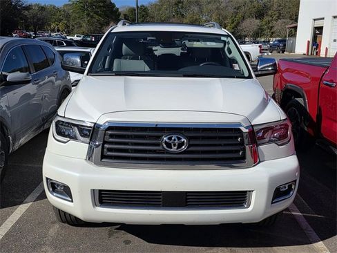Used 2021 Toyota Sequoia Limited image 2
