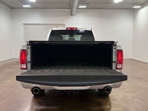 Used 2017 RAM 1500 Express RWD image 26