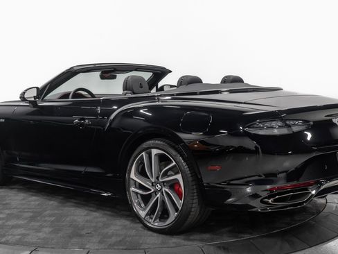 Used 2025 Bentley Continental GT Speed image 5