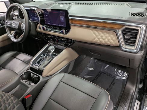 Used 2023 GMC Canyon Denali image 30