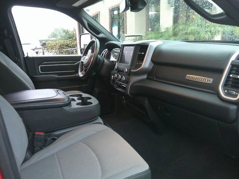 Used 2024 RAM 2500 Big Horn w/ Bed Utility Group image 18