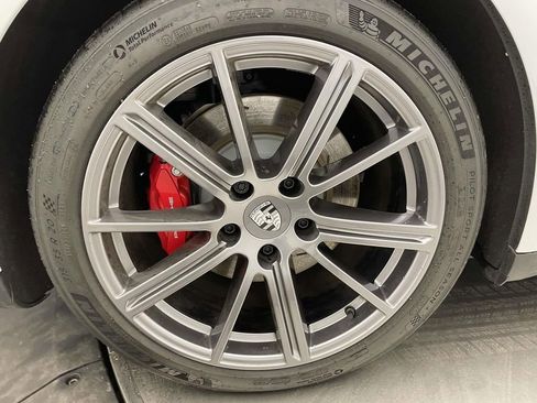 Certified 2025 Porsche Panamera 4S image 13