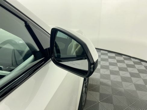 Used 2023 BMW X1 xDrive28i w/ Premium Package AWD/4WD image 32