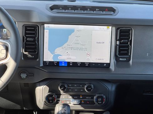 New 2025 Ford Bronco Badlands image 13