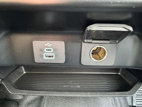 Used 2024 Ford F550 4x4 Crew Cab Super Duty image 29