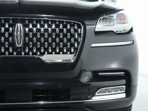 Used 2023 Lincoln Aviator Black Label image 8