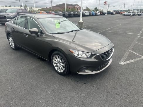 Used 2017 MAZDA MAZDA6 Sport FWD image 2