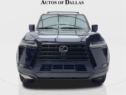 Used 2024 Lexus GX 550 image 4