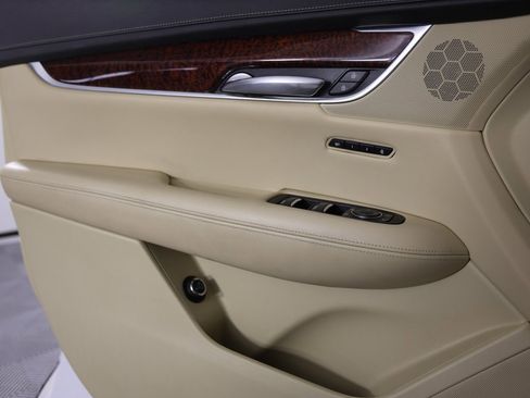 Certified 2019 Cadillac XT5 Premium Luxury image 26