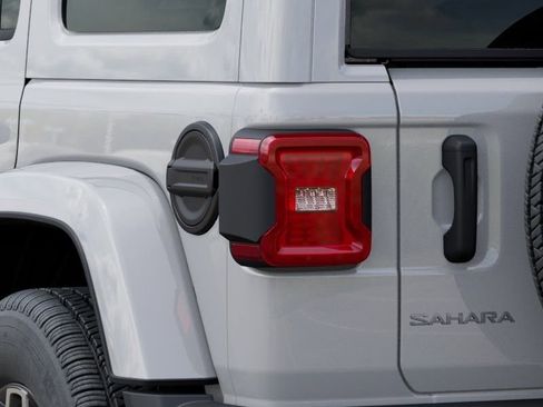 New 2026 Jeep Wrangler Unlimited Sahara AWD/4WD image 4