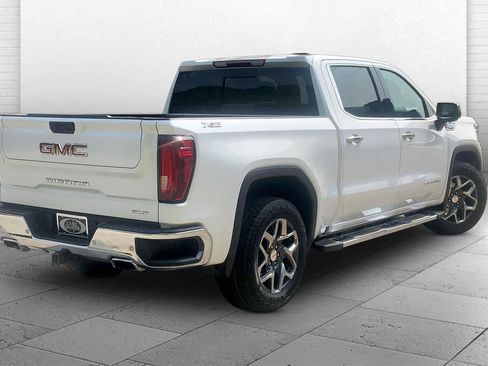 Used 2024 GMC Sierra 1500 SLT w/ SLT Premium Plus Package AWD/4WD image 14