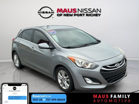 Used 2015 Hyundai Elantra GT FWD image 1