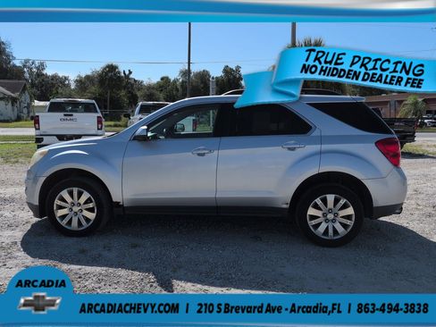 Used 2010 Chevrolet Equinox LT FWD image 7
